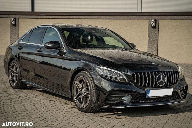 Negru Utilizat 2019 Mercedes C220 AMG line Berlinǎ | 23.990 EUR (Preț OK) - Imagine 1/4