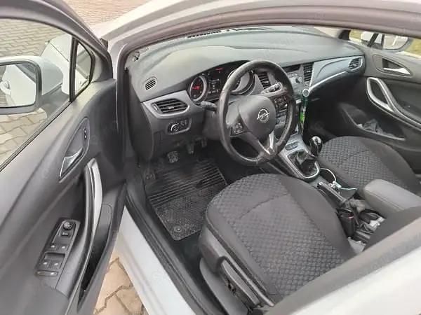 Second-hand Opel Astra 110 CP (80 kW) 2017 Alb Break