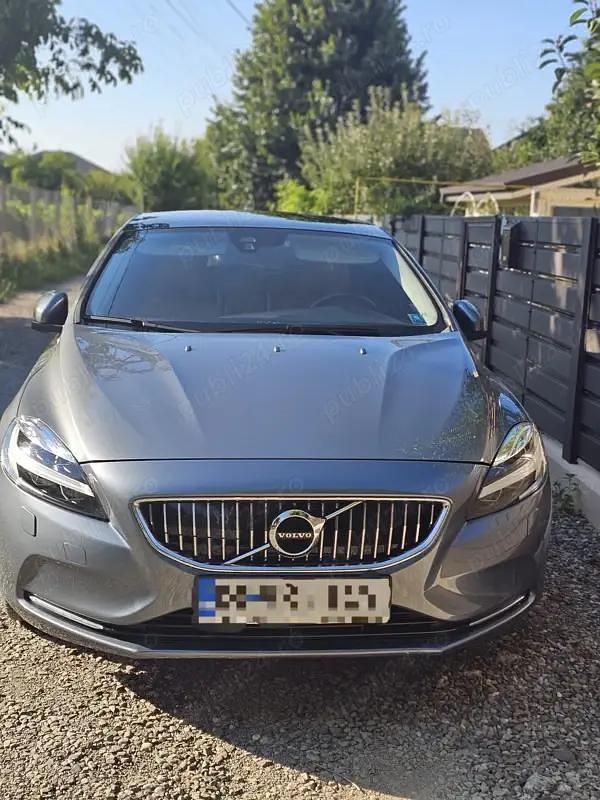 Utilizat 2017 Volvo V40 Break | 13.150 EUR (Scump) - Imagine 1/4
