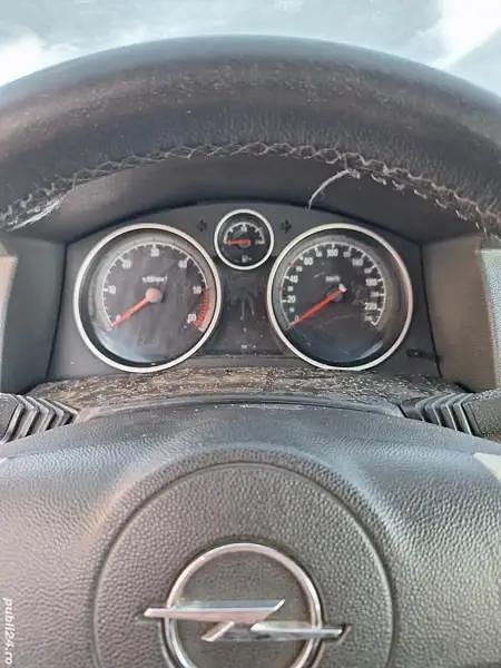 Second-hand Opel Astra 101 CP (74 kW) 2007 Break