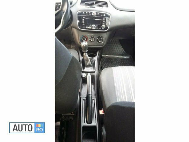 Gri Utilizat 2010 Fiat Grande Punto Hatchback | 2.850 EUR - Imagine 1/4