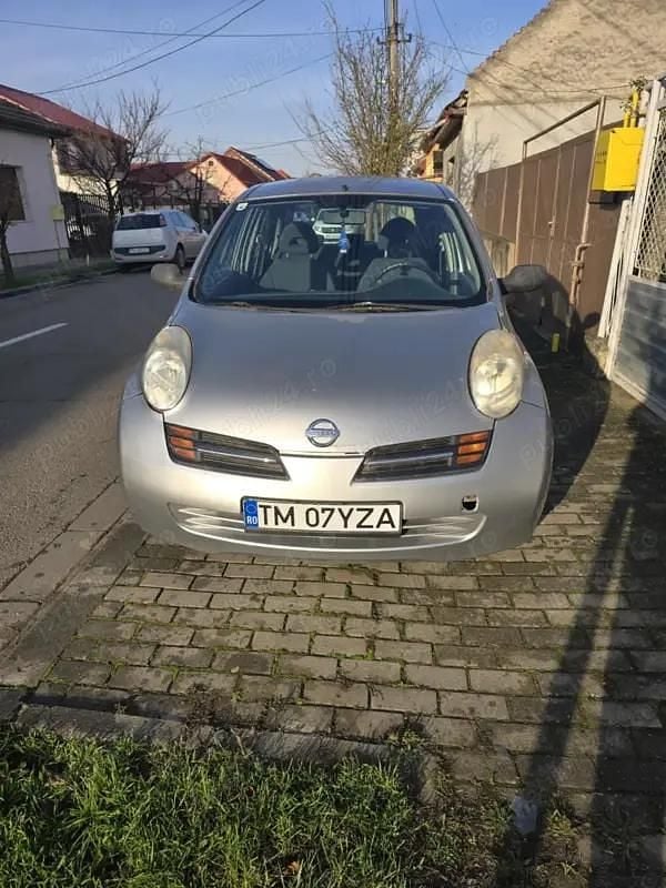 Utilizat 2004 Nissan Micra Berlinǎ | 800 EUR - Imagine 1/4