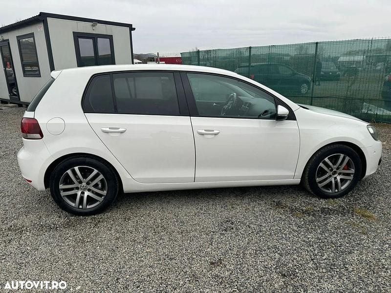 Second-hand VW Golf VI Highline 160 CP (117 kW) 2009 Culoarealb Hatchback