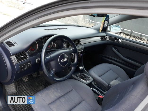 Second-hand Audi A6 140 CP (102 kW) 2002 Argintiu Berlinǎ