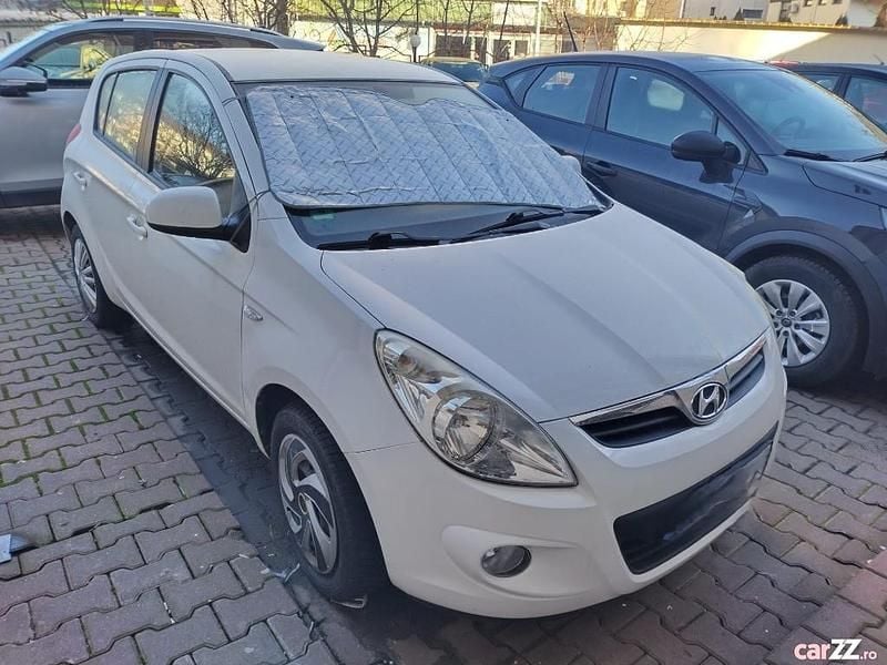 Second-hand 2010 Hyundai i20 Berlinǎ | 3.300 EUR - Imagine 1/4