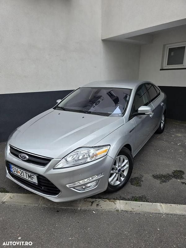 Culoareargint Utilizat 2014 Ford Mondeo Trend Berlinǎ | 8.700 EUR (Preț OK) - Imagine 1/4