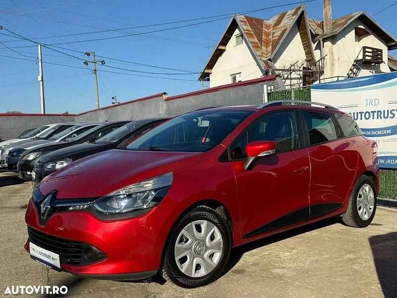Culoarerosu Utilizat 2013 Renault Clio GrandTour Expression Break | 4.900 EUR (Preț OK) - Imagine 1/4