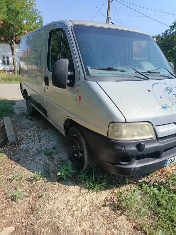 Utilizat 2005 Peugeot Boxer Van | 2.100 EUR - Imagine 1/4