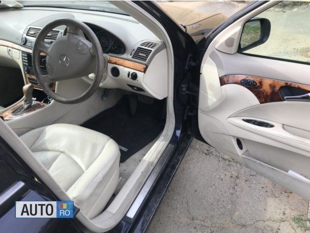Utilizat 2006 Mercedes E280 | 2.800 EUR - Imagine 1/4