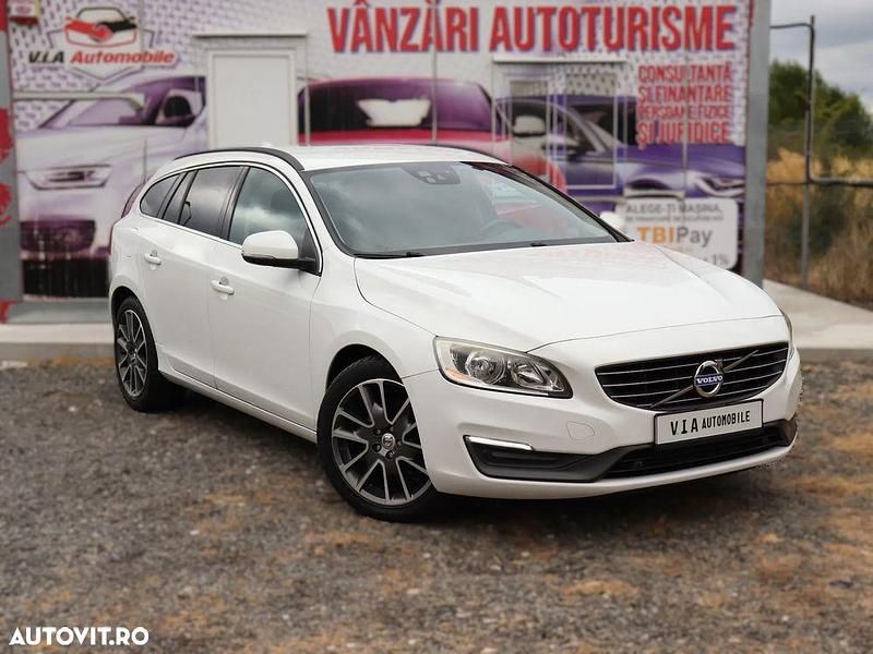 Culoarealb Utilizat 2014 Volvo V60 Momentum Break | 8.800 EUR (Preț OK) - Imagine 1/4