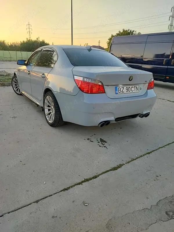 Second-hand BMW 520 170 CP (125 kW) 2004 Berlinǎ