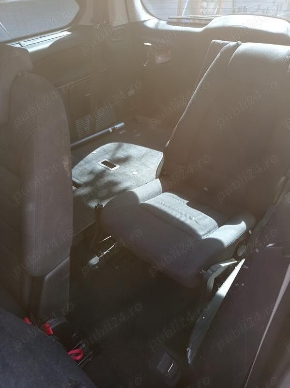 Second-hand Ford Galaxy 140 CP (102 kW) 2011 Negru Monovolum