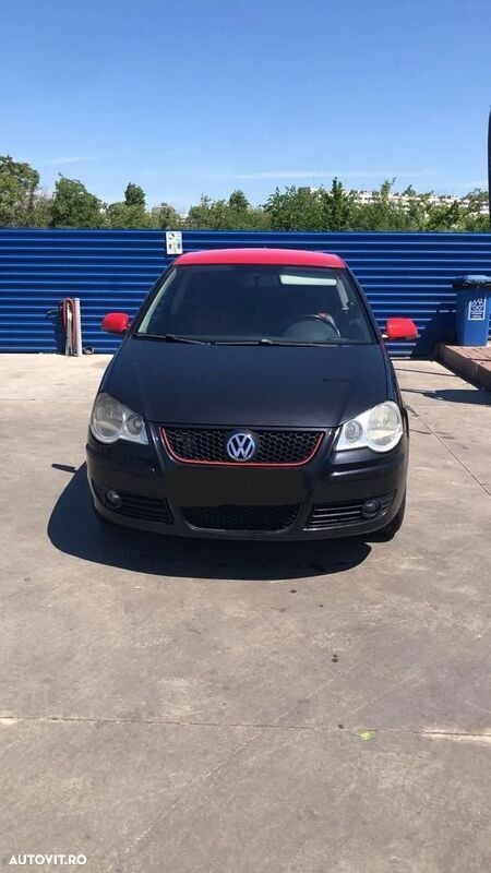 Negru Utilizat 2009 VW Polo Hatchback | 2.500 EUR (Preț OK) - Imagine 1/4