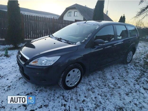 Gri Second-hand 2011 Ford Focus Berlinǎ | 2.500 EUR (Super Preț) - Imagine 1/4