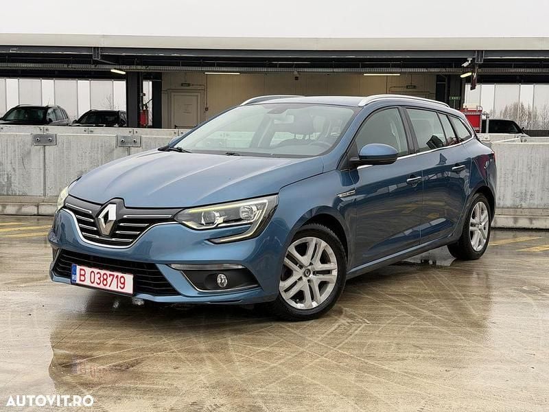 Second-hand Renault Mégane GrandTour Business 140 CP (102 kW) 2019 Culoarealbastru Break