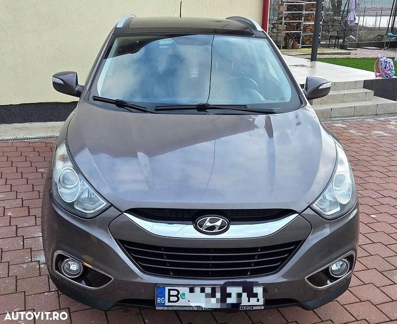 Culoaremaro Utilizat 2012 Hyundai ix35 Premium SUV | 7.750 EUR (Super Preț) - Imagine 1/4