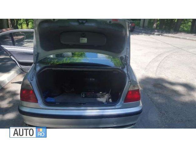 Second-hand BMW 320 M Sport 136 CP (100 kW) 2001 Gri Berlinǎ