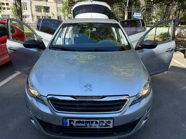 Gri Second-hand 2015 Peugeot 308 Hatchback | 5.700 EUR (Preț bun) - Imagine 1/4