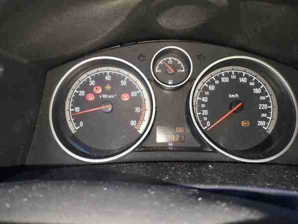 Second-hand Opel Astra 90 CP (66 kW) 2008 Albastru Break