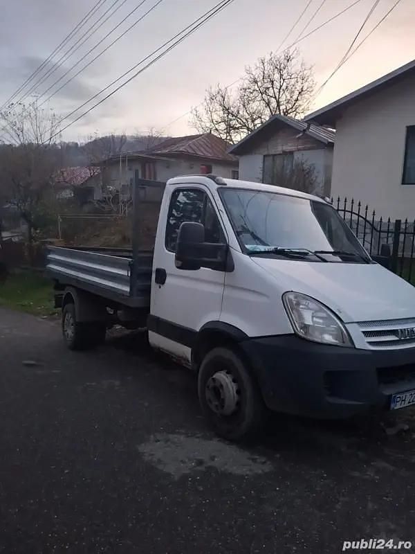 Utilizat 2008 Iveco Daily | 13.500 EUR (Scump) - Imagine 1/4