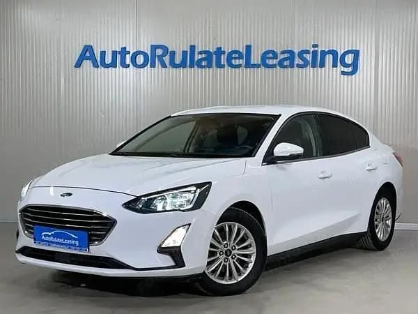 Second-hand Ford Focus Titanium 120 CP (88 kW) 2021 Culoarealb Berlinǎ