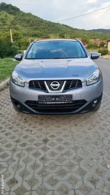 Utilizat 2010 Nissan Qashqai SUV | 5.950 EUR (Preț OK) - Imagine 1/4