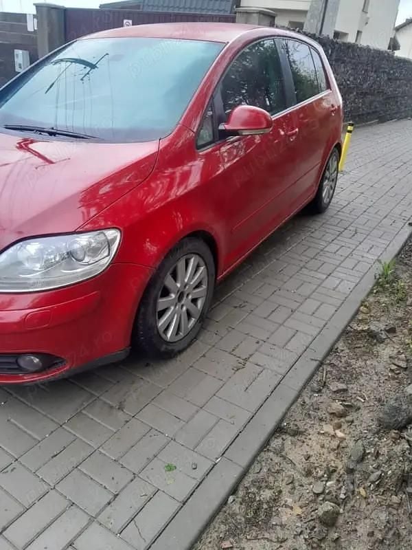 Utilizat 2008 VW Golf V Hatchback | 2.900 EUR (Preț OK) - Imagine 1/4