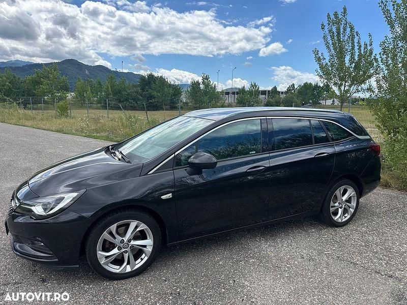Culoarenegru Utilizat 2016 Opel Astra Excellence Break | 7.150 EUR (Preț OK) - Imagine 1/4