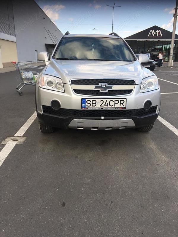 Utilizat 2008 Chevrolet Captiva SUV | 2.300 EUR (Preț bun) - Imagine 1/4
