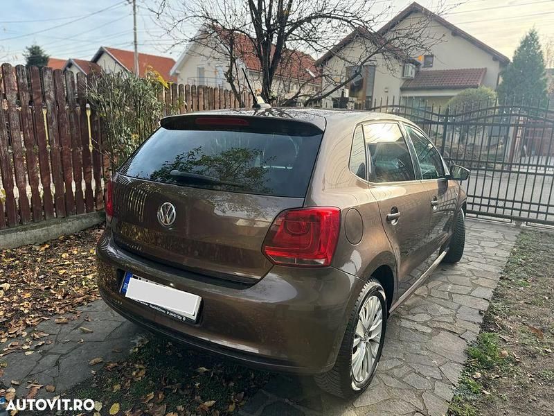 Second-hand VW Polo 75 CP (55 kW) 2014 Culoaremaro Hatchback