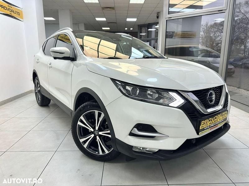 Second-hand Nissan Qashqai N-Connecta 130 CP (95 kW) 2018 Culoarealb SUV