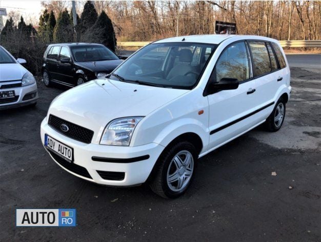 Alb Utilizat 2005 Ford Fusion | 1.699 EUR (Preț bun) - Imagine 1/4