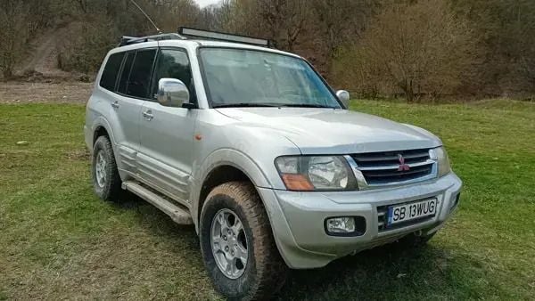Utilizat 2003 Mitsubishi Pajero SUV | 5.300 EUR - Imagine 1/4