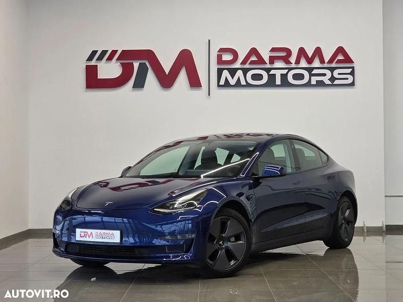 Second-hand Tesla Model 3 365 kW (497 CP) 2021 Culoarealbastru Berlinǎ