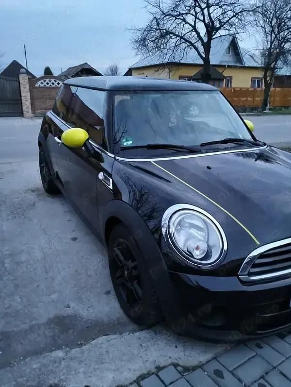 Utilizat 2013 Mini ONE Hatchback | 5.200 EUR - Imagine 1/4
