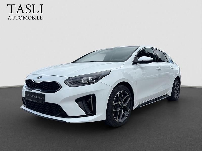 Utilizat 2019 Kia ProCeed GT-Line Hatchback | 23.019 EUR - Imagine 1/1