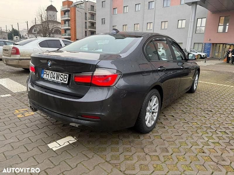 Second-hand BMW 320 190 CP (139 kW) 2015 Culoaregri Berlinǎ