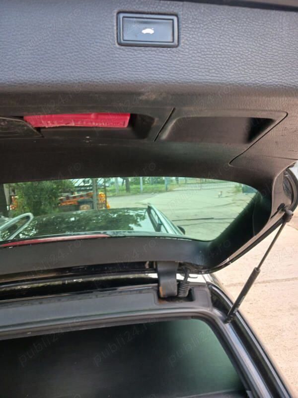 Utilizat 2007 VW Passat Break | 3.500 EUR (Puțin scump) - Imagine 1/4