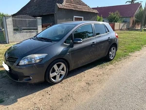Utilizat 2012 Toyota Auris Hatchback | 4.700 EUR - Imagine 1/4