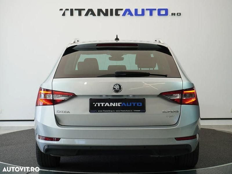 Second-hand Skoda Superb Style 190 CP (139 kW) 2019 Argint Break