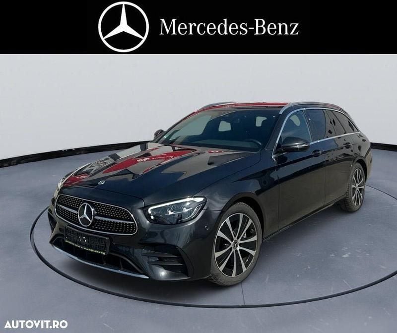 Gri Utilizat 2023 Mercedes E200 Break | 28.373 EUR (Preț bun) - Imagine 1/4
