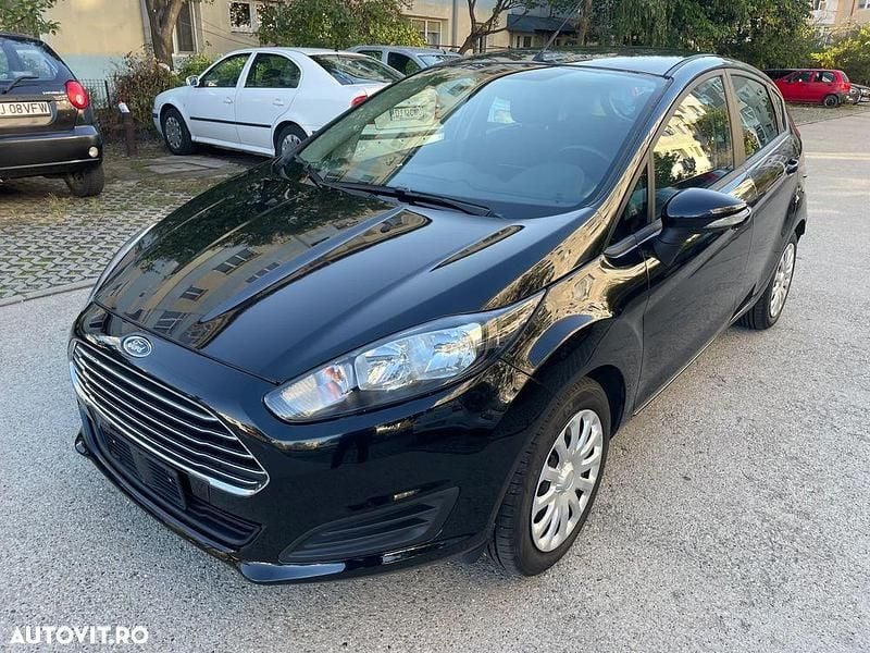 Culoarenegru Utilizat 2015 Ford Fiesta | 5.190 EUR (Preț bun) - Imagine 1/4