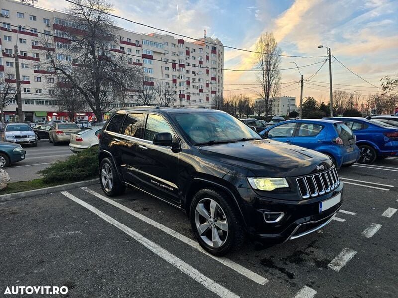 Negru Utilizat 2015 Jeep Grand Cherokee Overland SUV | 12.500 EUR - Imagine 1/4