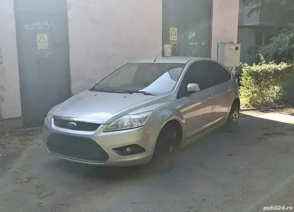 Utilizat 2009 Ford Focus Hatchback | 2.700 EUR (Preț OK) - Imagine 1/4