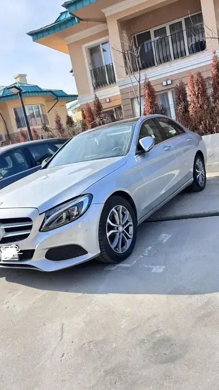 Utilizat 2016 Mercedes C300 Berlinǎ | 18.500 EUR (Super Preț) - Imagine 1/4