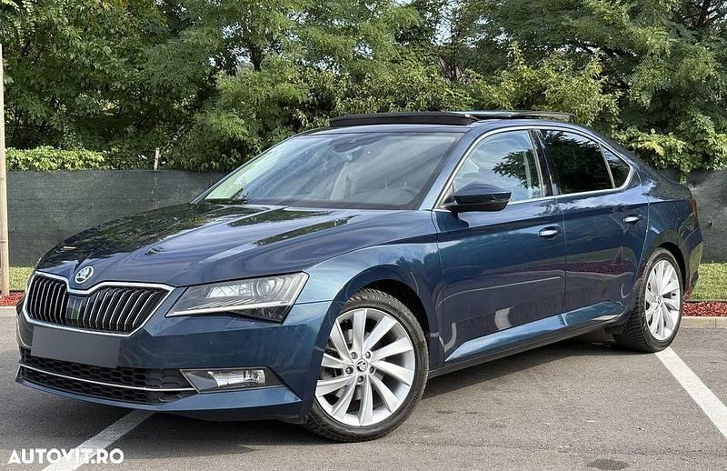Culoarealbastru Utilizat 2019 Skoda Superb Style Berlinǎ | 17.900 EUR (Preț OK) - Imagine 1/4