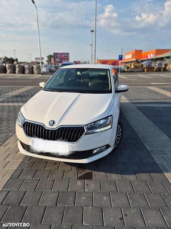 Culoarealb Utilizat 2020 Skoda Fabia Ambition Break | 7.900 EUR (Preț OK) - Imagine 1/4
