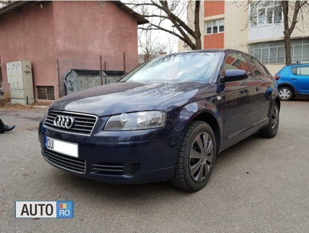 Albastru metalizat Utilizat 2004 Audi A3 Hatchback | 3.700 EUR (Scump) - Imagine 1/4