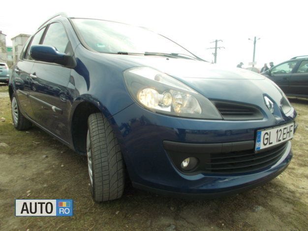Second-hand Renault Clio GrandTour 86 CP (63 kW) 2009 Albastru Break