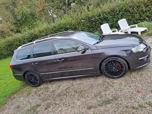 Second-hand VW Passat R-line 140 CP (102 kW) 2010 Maro Break